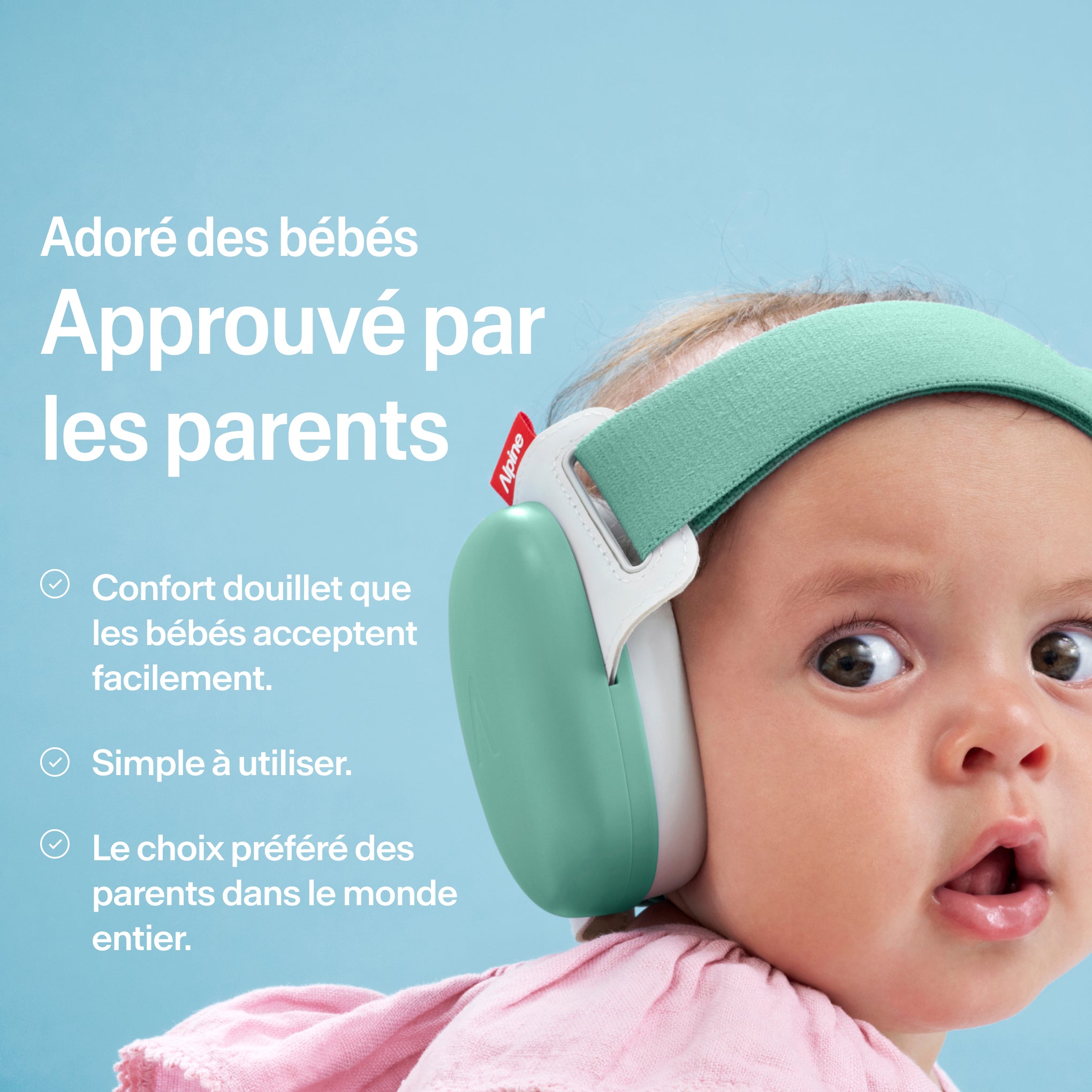 Bébé portant Alpine Muffy Baby en sage green sur la tête