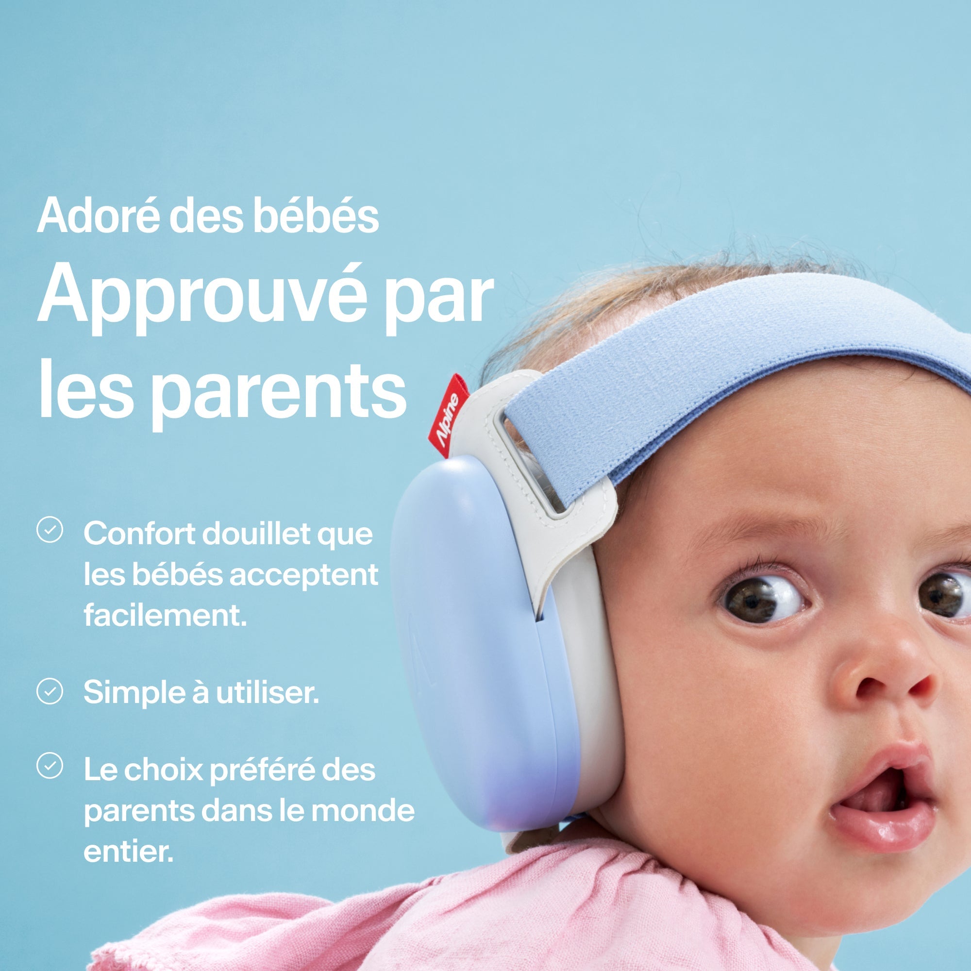 Bébé portant Alpine Muffy Baby en sky blue sur la tête