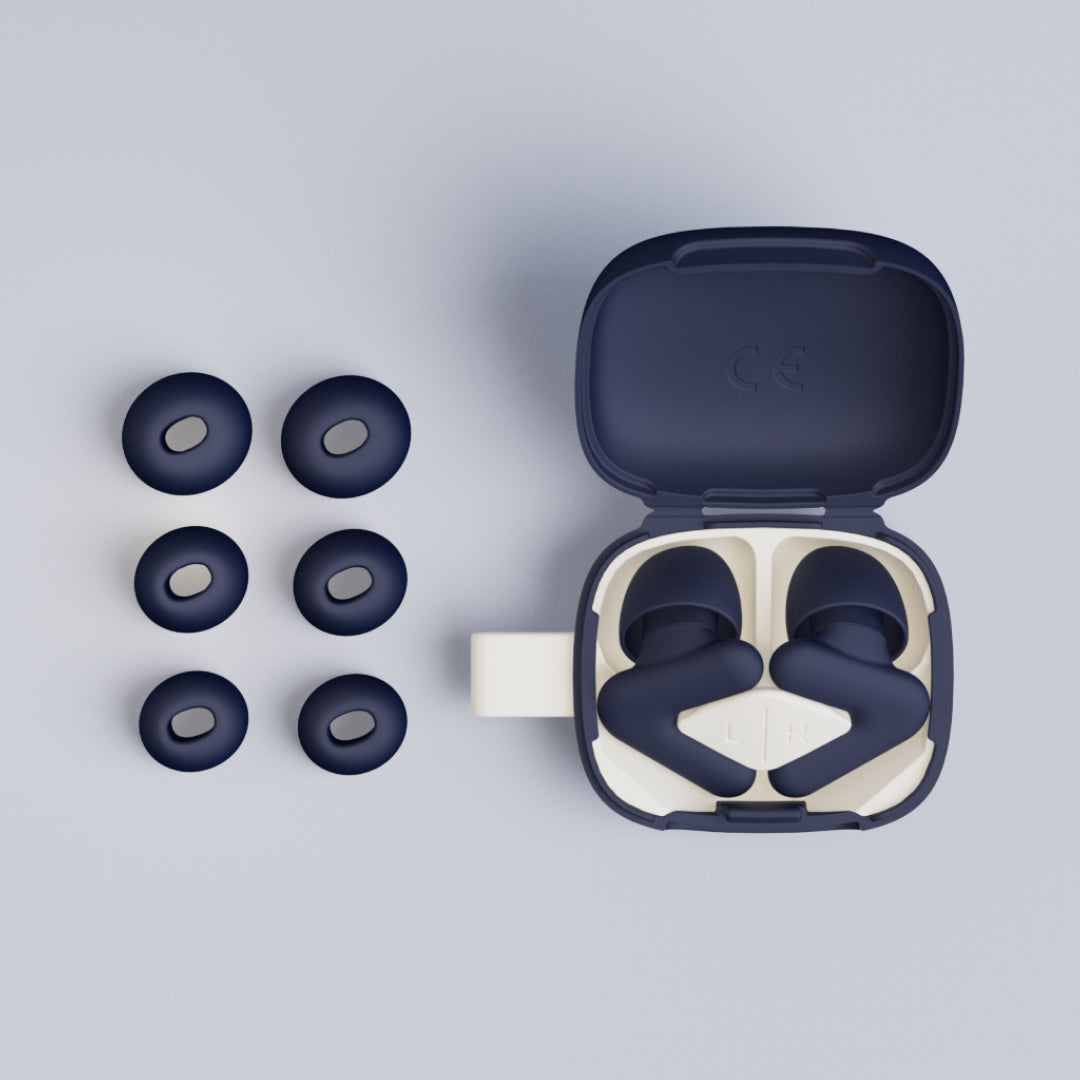 Alpine Silence in midnight blue with tip sizes and case