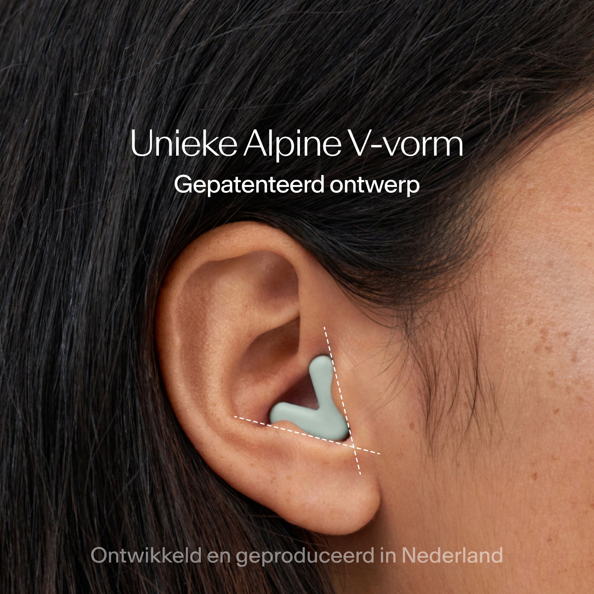 Alpine Silence oordoppen met nauwsluitende pasvorm in oor – beige #color_green #lang_nl